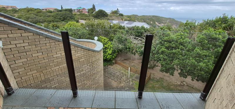To Let 4 Bedroom Property for Rent in Hersham Western Cape